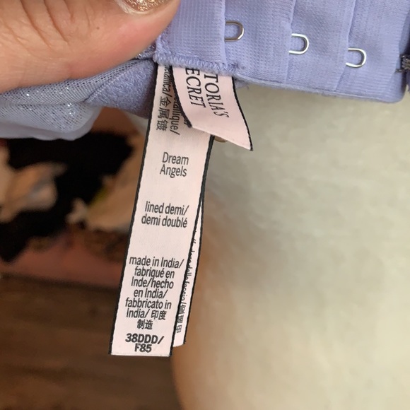Victoria’s Secret lines Demi bra 38DDD - Picture 5 of 8